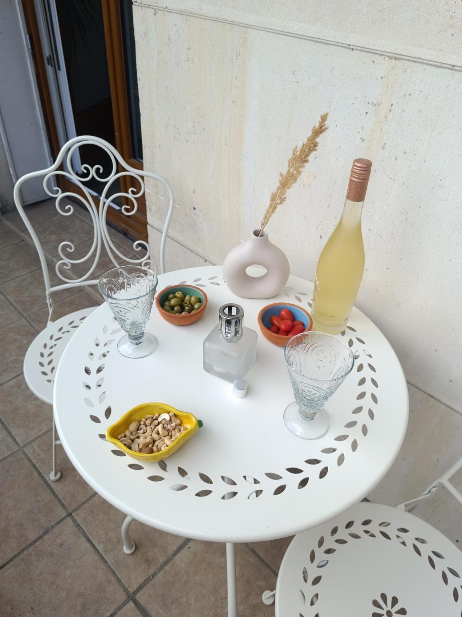 Private Room In Cozy Homestay - Line 14, Direct Access To Paris - Airport Orly シュビイ・ラリュ エクステリア 写真